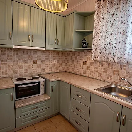 Apartment Forti Retreat Georgia Kariotai